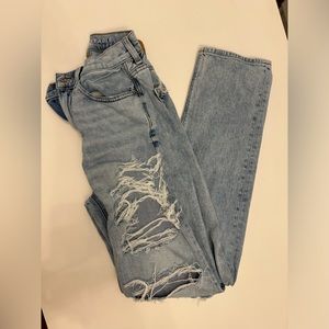 American Eagle Distressed Boyfriend Jeans